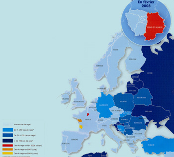En bleu clair les pays sans cas de rage  ce jour, en bleu plus fonc en dgrad,   les pays  risque. En France, en rouge, la seine et marne en 2008 